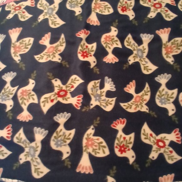 Anti Pill Fleece Fabric - Holiday Doves Pattern - Picture 1 of 2